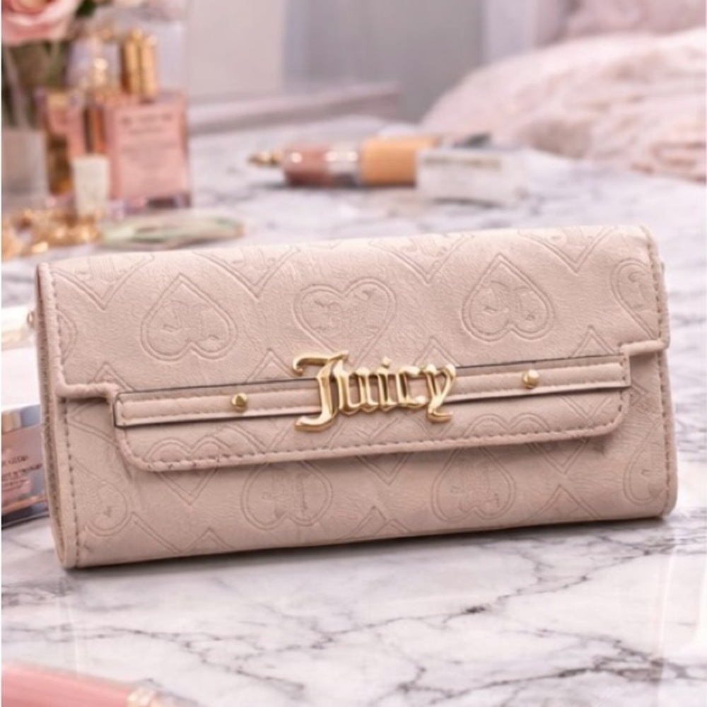 New!! Juicy Couture Wallet NWOT! Beige Logo Embossed Clutch Wallet Y2K Style
